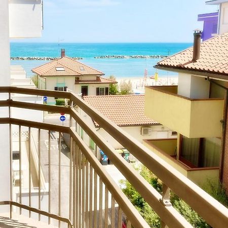 Santa Barbara Hotel & Apartments Белларія-Іджеа-Марина Екстер'єр фото