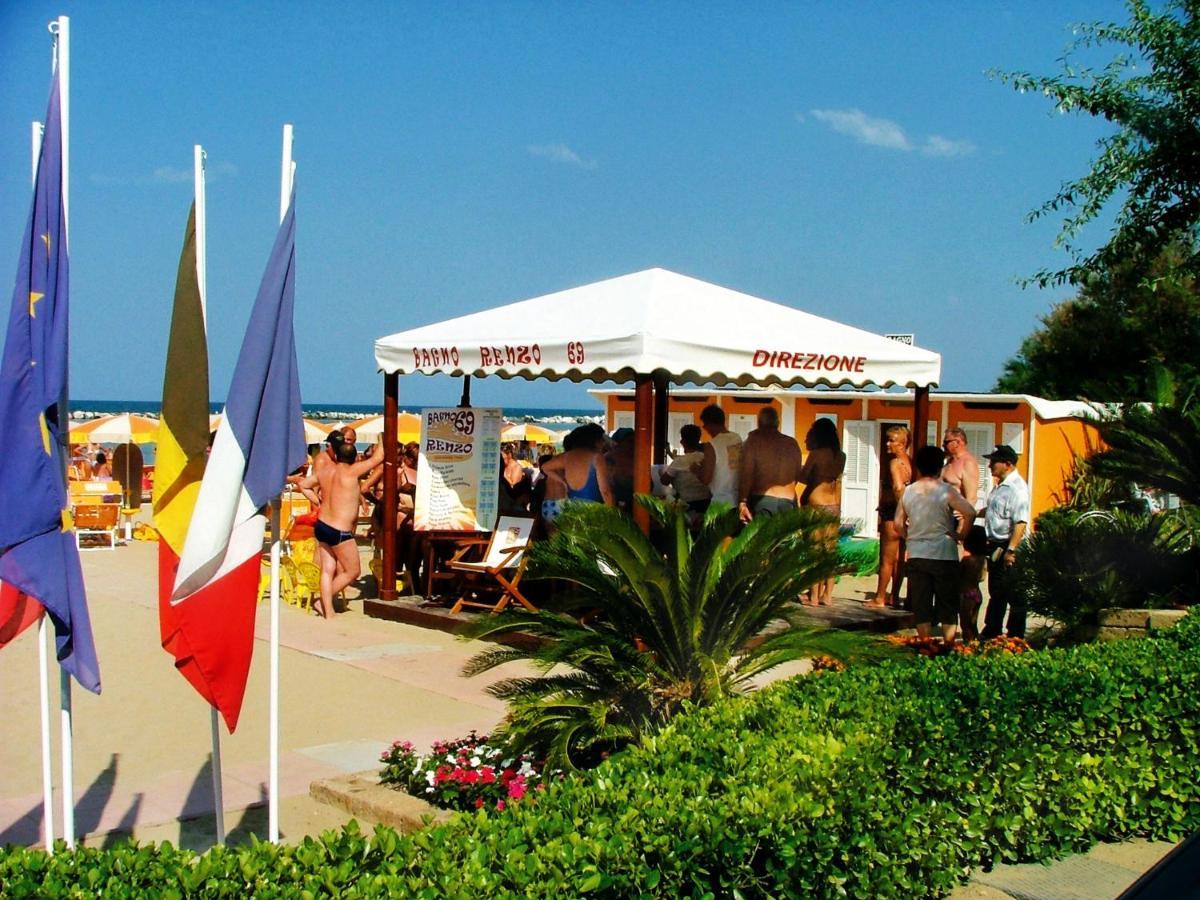 Santa Barbara Hotel & Apartments Белларія-Іджеа-Марина Екстер'єр фото
