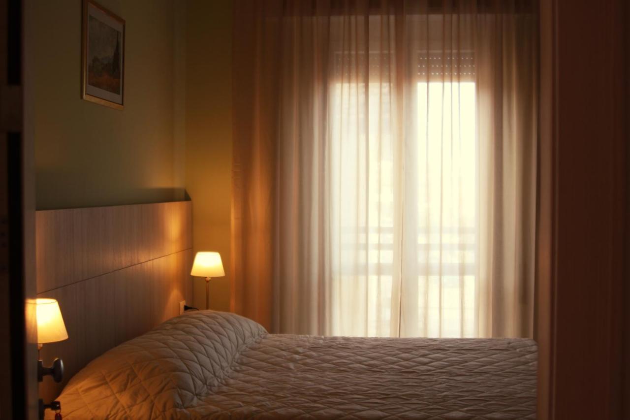 Santa Barbara Hotel & Apartments Белларія-Іджеа-Марина Екстер'єр фото
